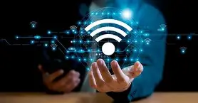 Imagem de um computador com uma mensagem de alerta de segurança